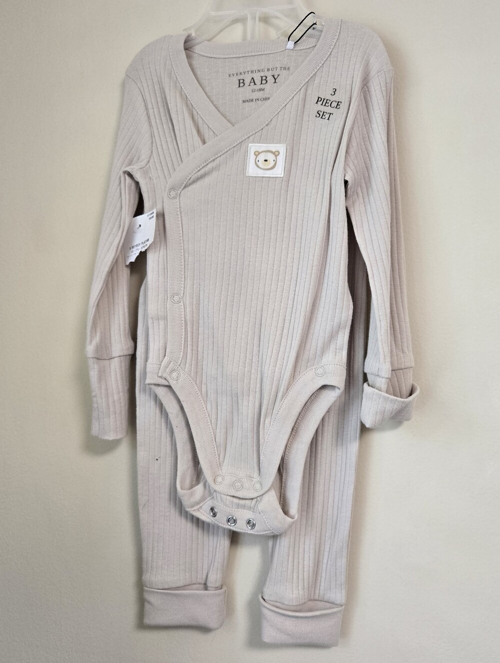 Gender Nuetral Baby Cream Ribbed Two-Piece Set Size 12-18m